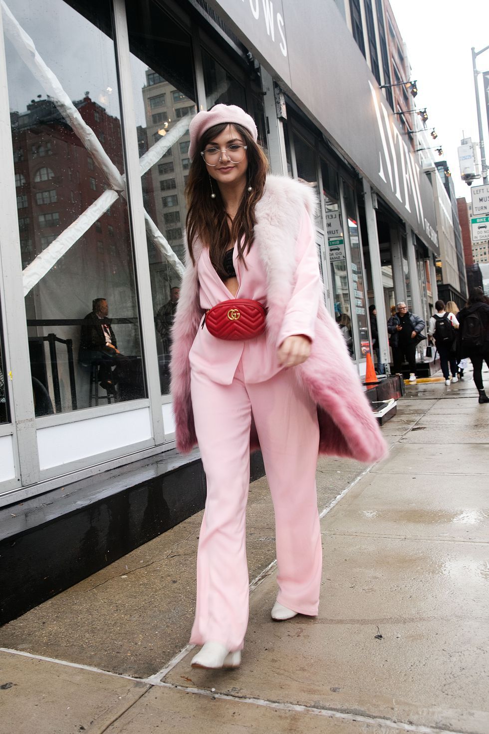 Модный street style с Недели моды в Нью-Йорке, который вам захочется повторить - 368375 Модный street style с Недели моды в Нью-Йорке, который вам захочется повторить - фото 368375