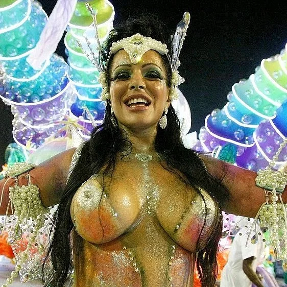 Чистий секс: найгарячіші дівчата карнавалу в Ріо-де-Жанейро 2018 - фото 369494