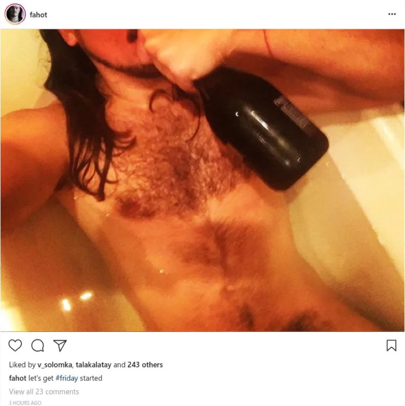 Співак Фагот шокував оголеним фото у ванні - фото 366722