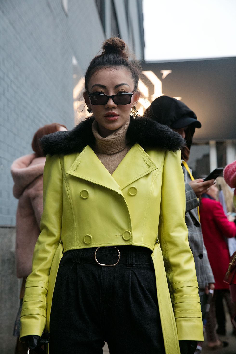 Модный street style с Недели моды в Нью-Йорке, который вам захочется повторить - 368363 Модный street style с Недели моды в Нью-Йорке, который вам захочется повторить - фото 368363