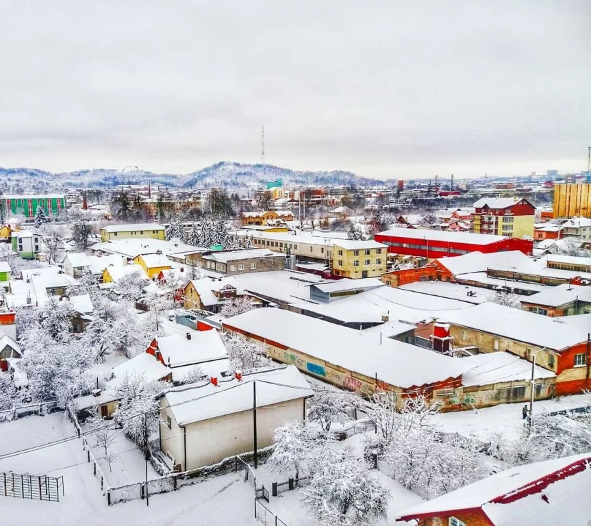 Львів замело снігом, і такої фантастичної зими ви давно не бачили - фото 366992