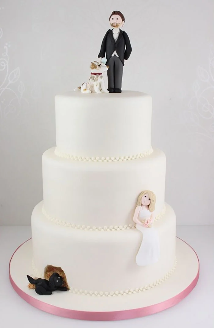 Пушистые и сладкие: свадебные торты, на которых собаки полноправные члены праздника - фото 367684