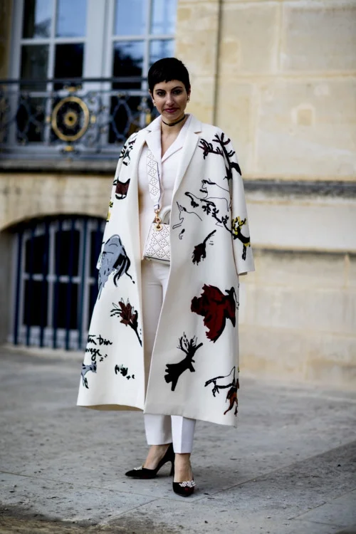 Французький шарм: стильні вуличні луки на Тижні моди в Парижі - фото 372850