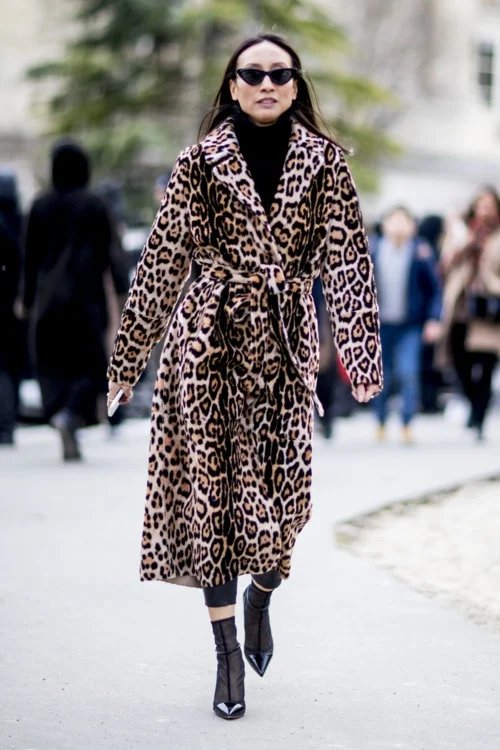 Французький шарм: стильні вуличні луки на Тижні моди в Парижі - фото 372844