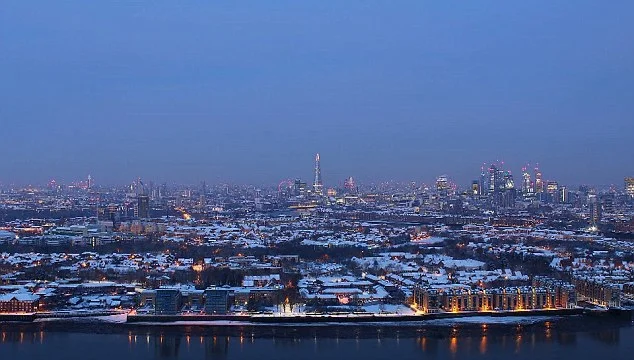 Лондон в снегу: живописное видео показывает, как столица Великобритании становиться белой - фото 372659