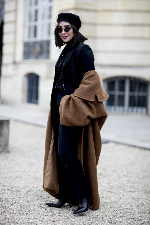 Французький шарм: стильні вуличні луки на Тижні моди в Парижі - фото 372853