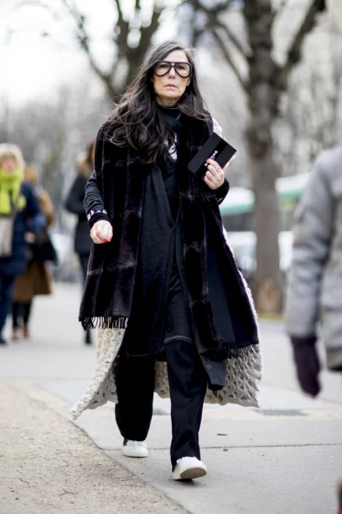 Французький шарм: стильні вуличні луки на Тижні моди в Парижі - фото 372837