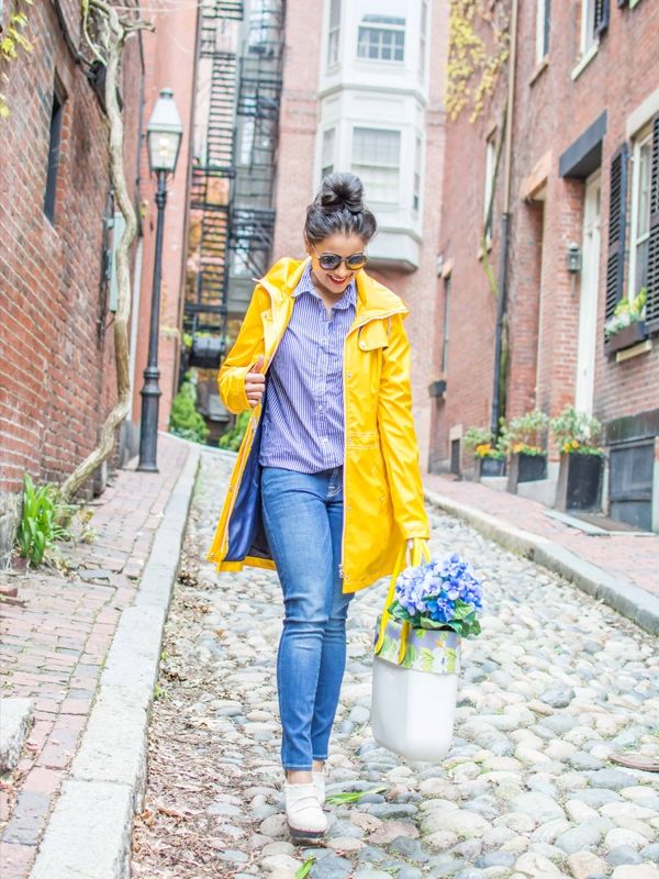 Весна в желто-голубых цветах: яркий street style - фото 374882