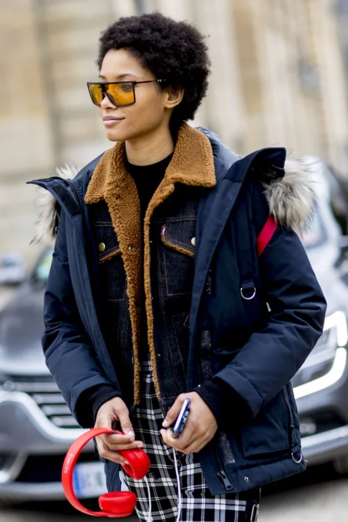Французький шарм: стильні вуличні луки на Тижні моди в Парижі - фото 372864