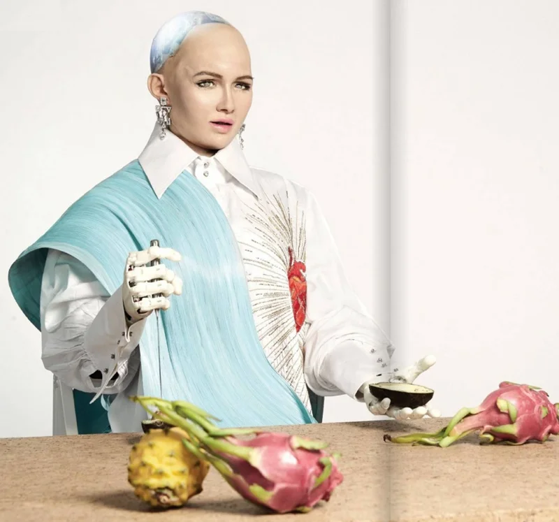 Прогресс в действии: робот София стала главной героиней мартовского номера Cosmopolitan - фото 378210