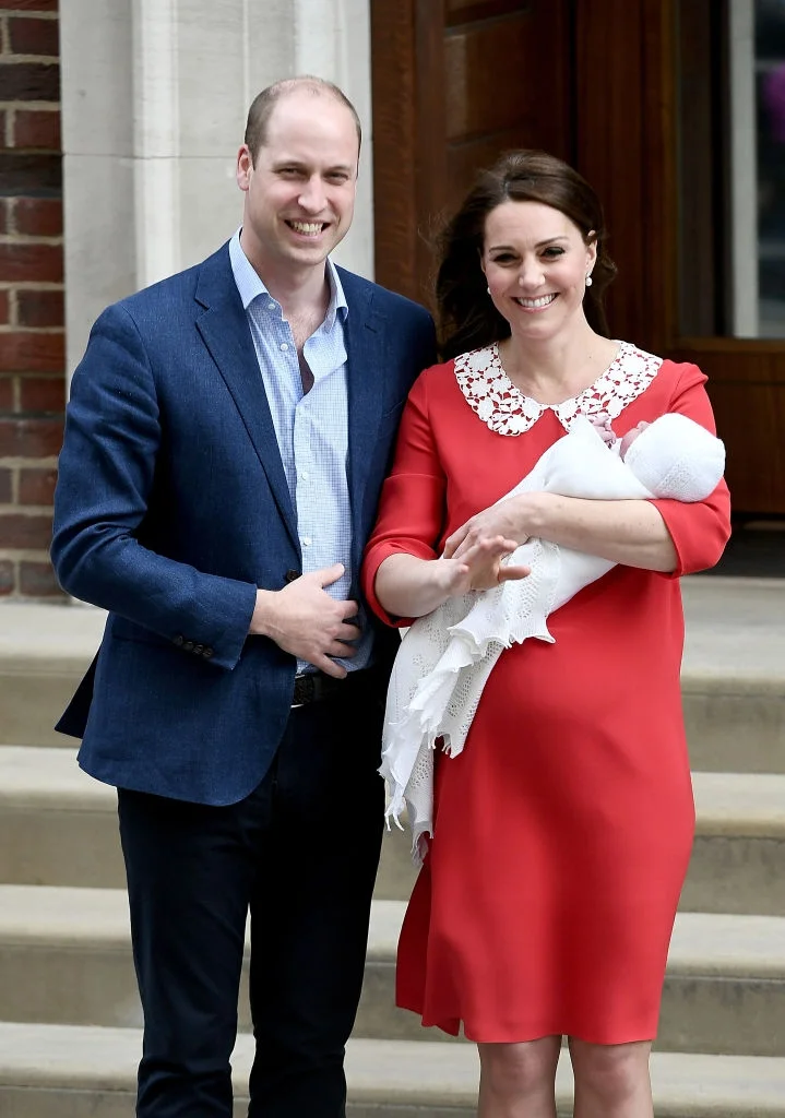 Кейт Миддлтон родила сына и впервые показала новорожденного (фото) - фото 380729