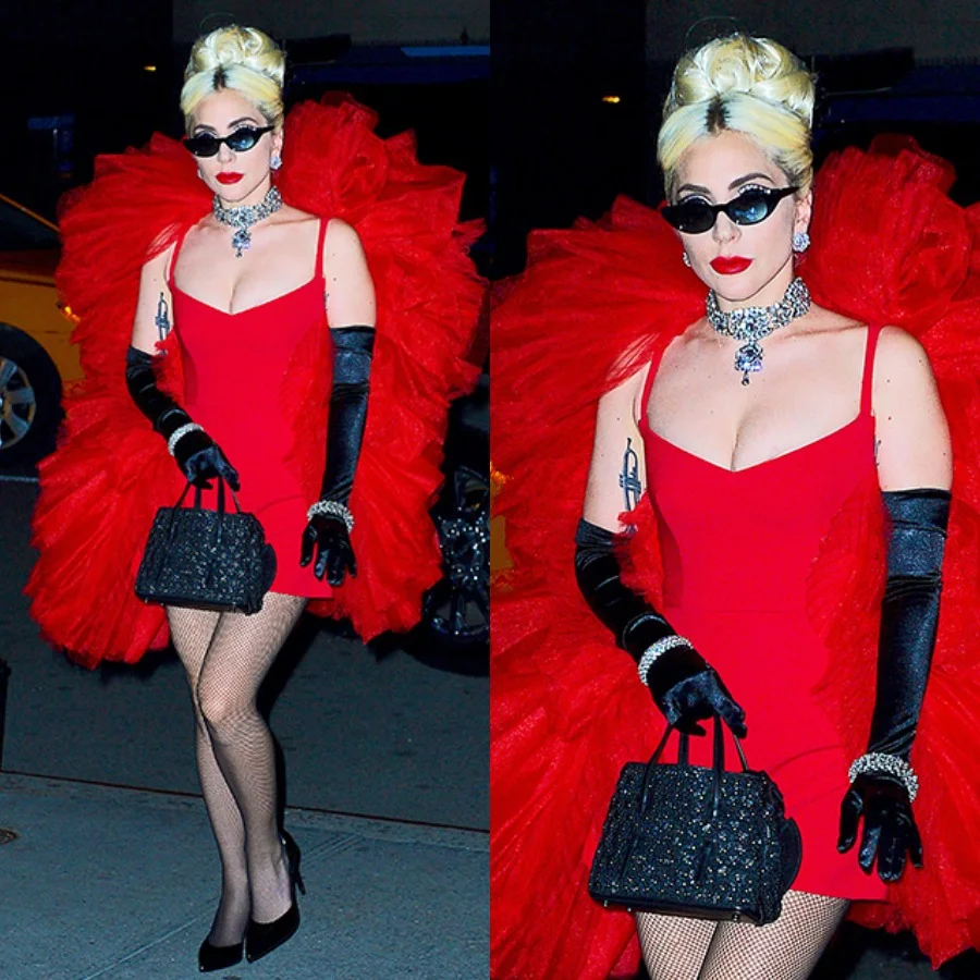 Оце жінка: Леді Гага лише за одну добу встигла змінити одразу три стильних образи - фото 386326