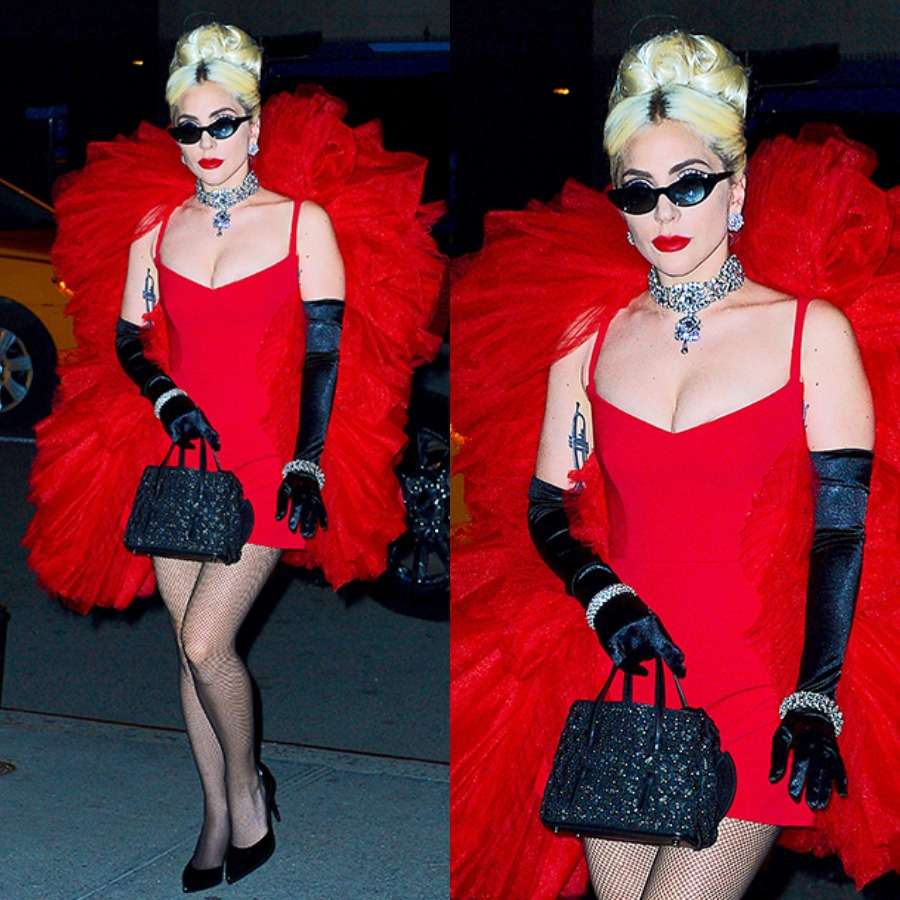 Вот это женщина: Леди Гага только за одни сутки успела сменить сразу три стильных образа - фото 386326