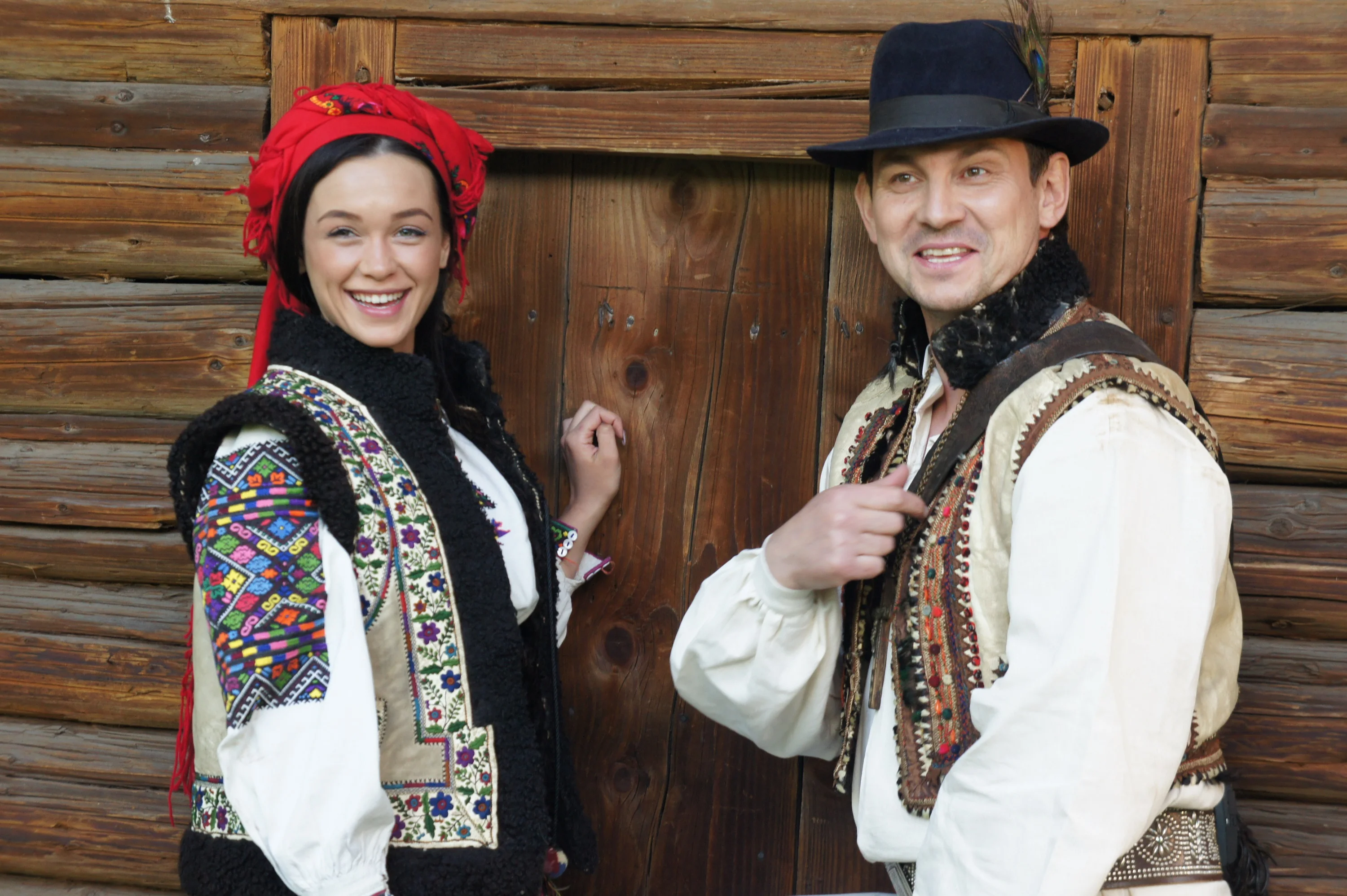 День вышиванки 2018 - украинским красавицам к лицу национальный наряд - фото 384661