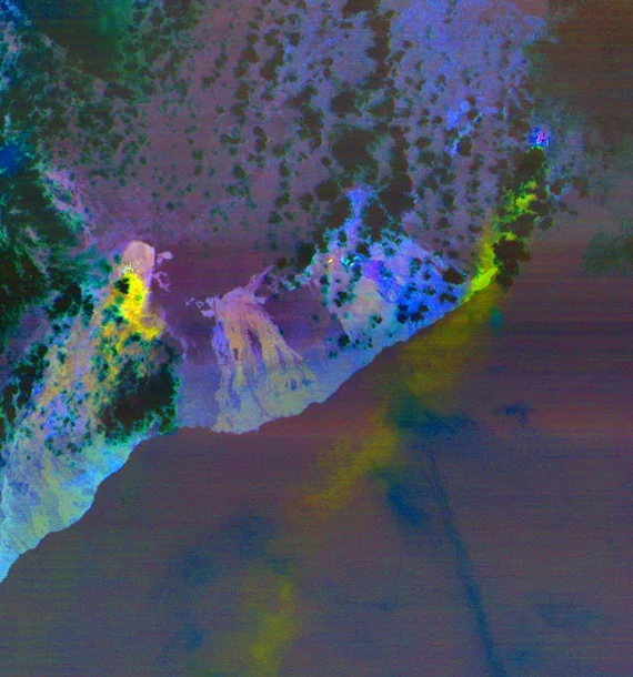NASA показало, как выглядит извержение вулкана на Гавайях из космоса - фото 383572