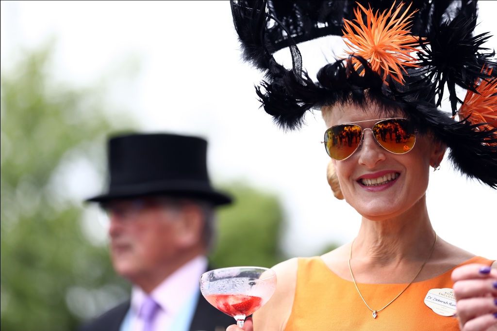 Royal Ascot 2018: вражаючі та епатажні капелюшки на Королівських скачках - 390196 Royal Ascot 2018: вражаючі та епатажні капелюшки на Королівських скачках - фото 390196