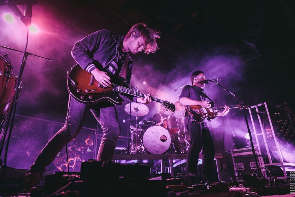 Немцы и танцы: как выступили Milky Chance в Киеве - фото 388456