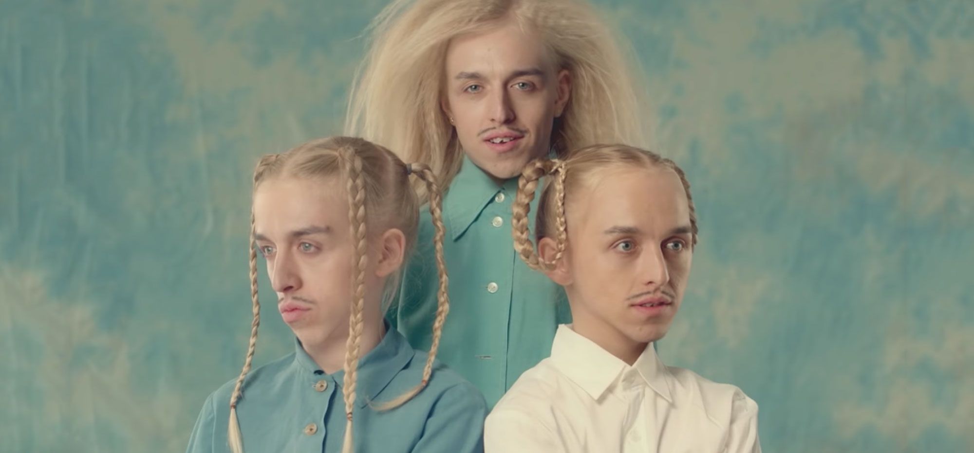 Tommy Cash едет в Украину: 5 скандальных и трэшовых клипов эстонского рэпера - фото 390868