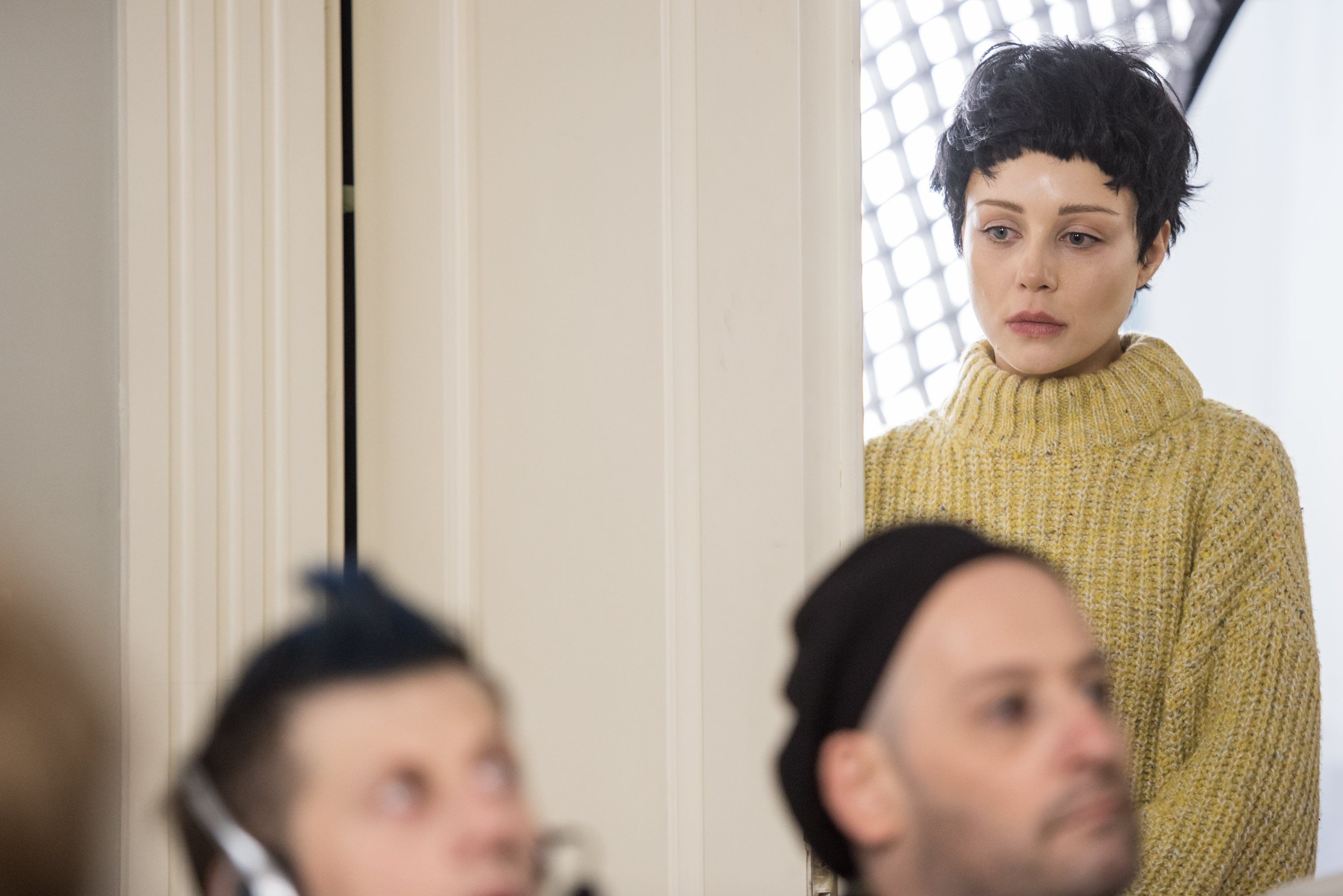 Тина Кароль подстриглась под 'мальчика', перекрасилась и рассказала о своих бывших - фото 389104