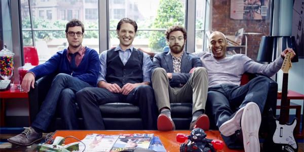 11 смешных комедийных сериалов, которые ты должен посмотреть - фото 392554