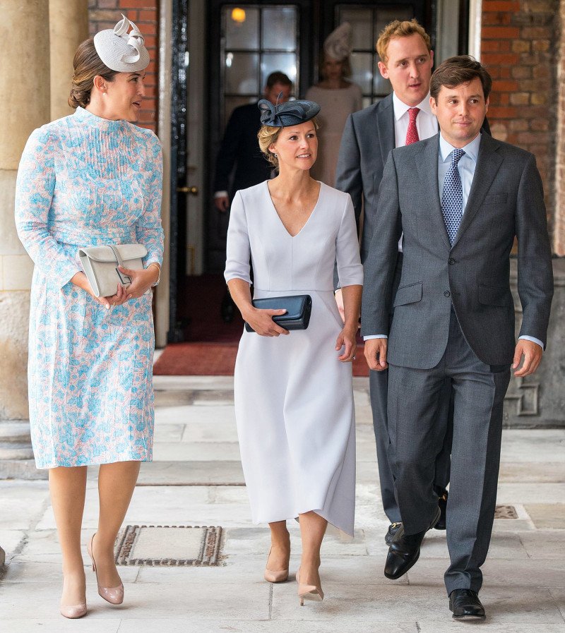 Крестины принца Луи: изысканные наряды Кейт Миддлтон, Меган Маркл и других гостей - фото 392634