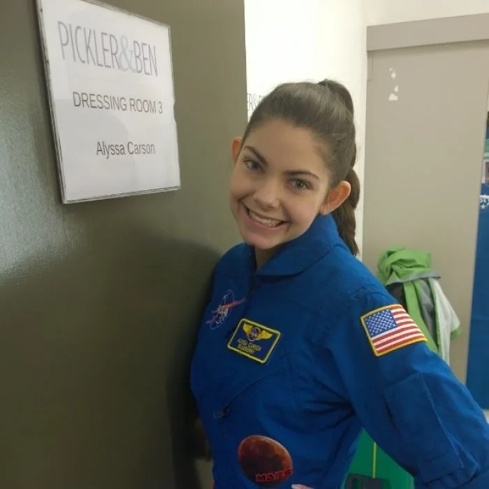 Эта девушка может стать первым человеком, который полетит на Марс - фото 392680