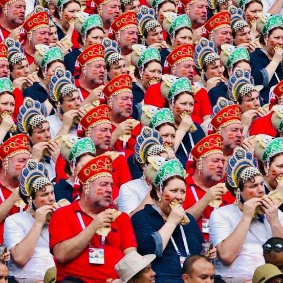 Смішні меми про ЧС-2018 з футболу, які змусять тебе реготати - фото 393294