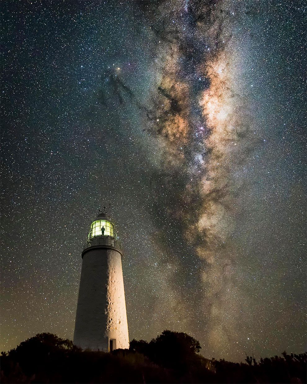Космическая красота: захватывающие фото конкурса астрономической фотографии 2018 - фото 394753