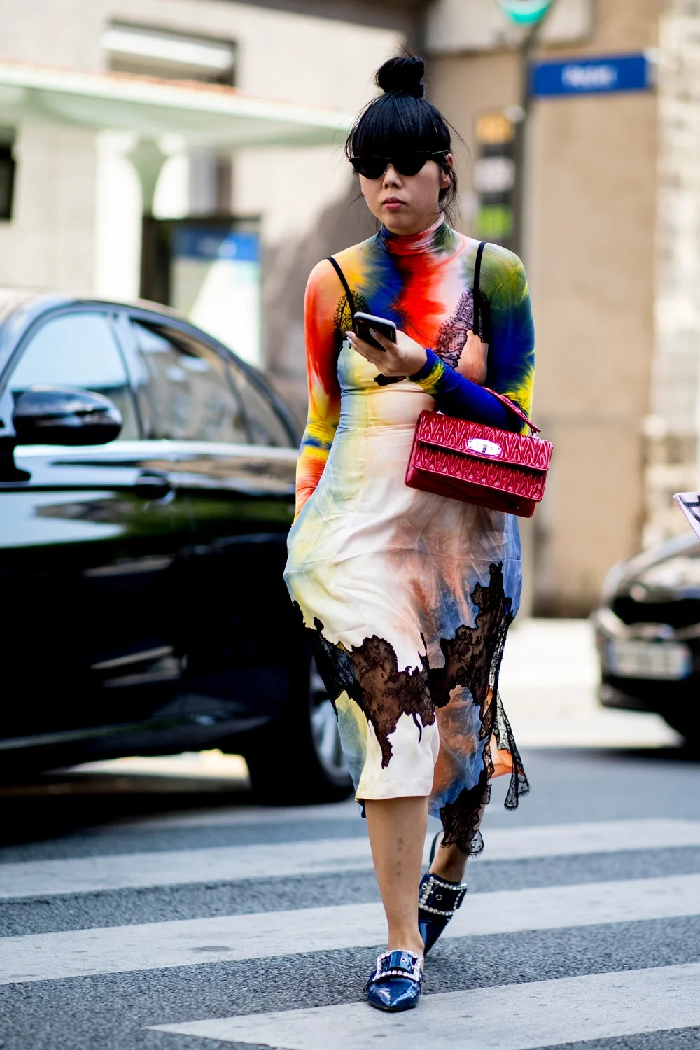 Красивий вуличний стиль на Тижні високої моди в Парижі - фото 392054