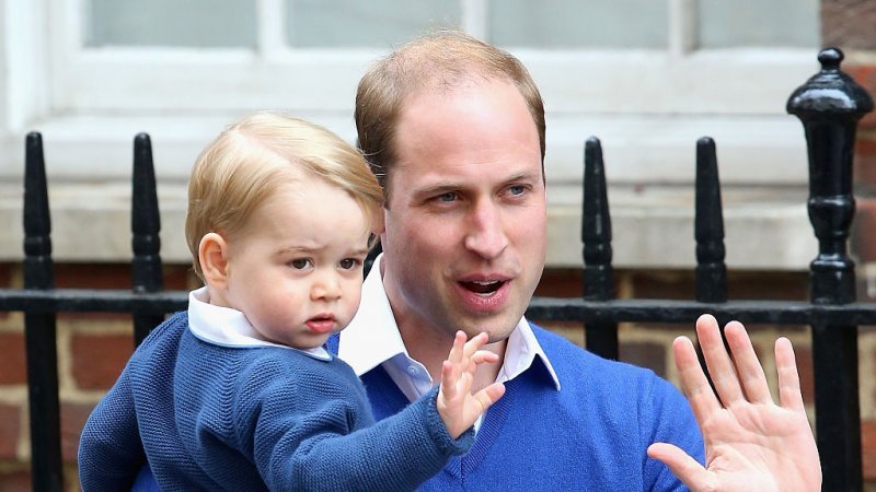 Маленький модник: 5-річний принц Джордж став одним з найстильніших людей Британії - фото 396214