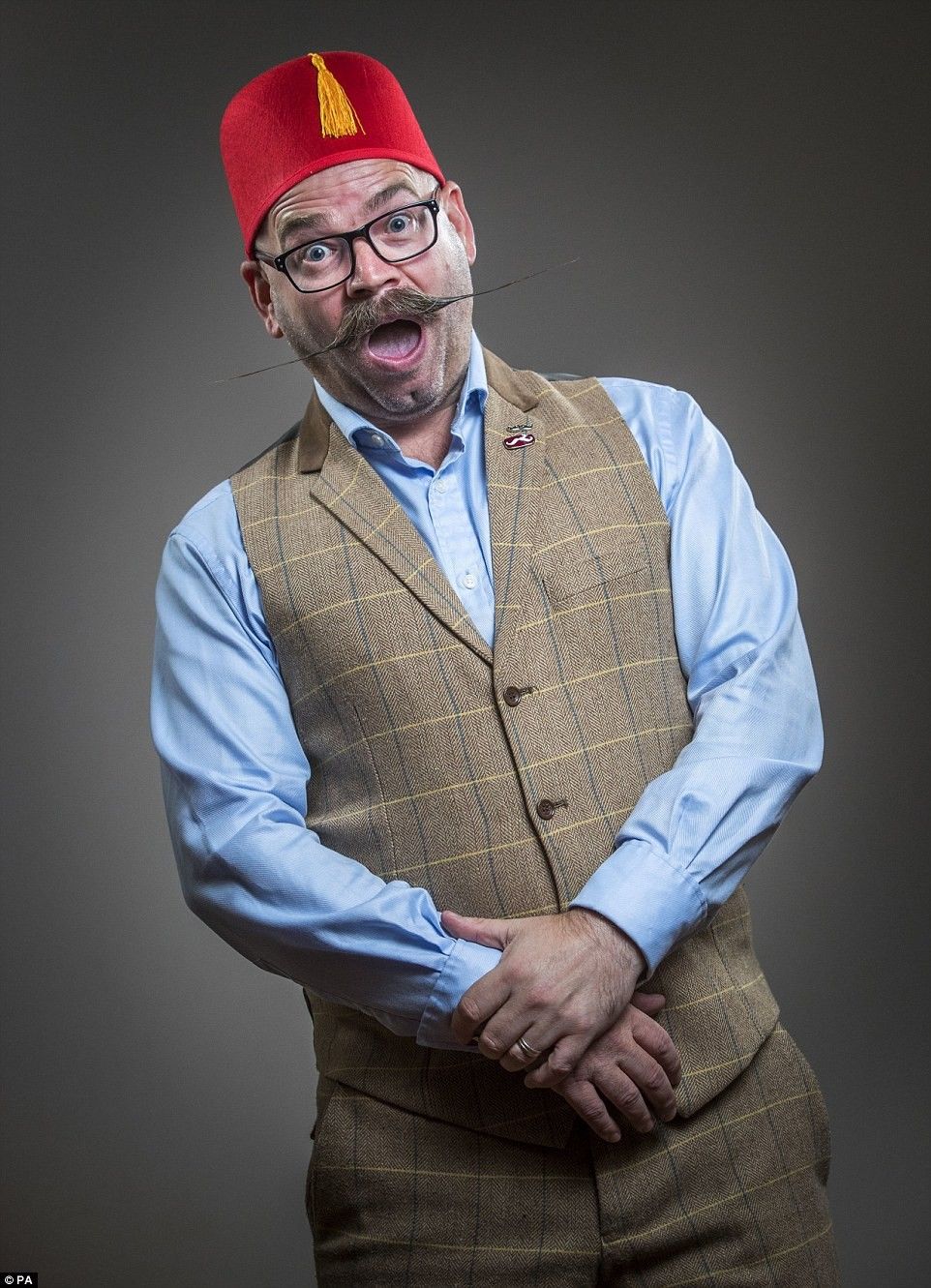 Британские мужчины посоревновались за звание самого красивого владельца усов и бороды - 398722 Британские мужчины посоревновались за звание самого красивого владельца усов и бороды - фото 398722