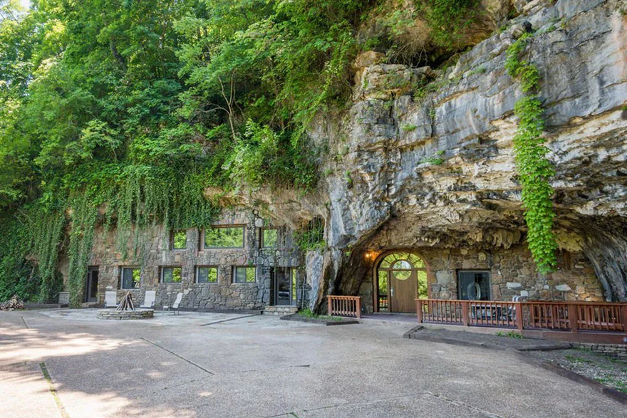 У Штатах продають печерний будинок, і це найрозкішніша кам'яна споруда, яку ви бачили - фото 399571