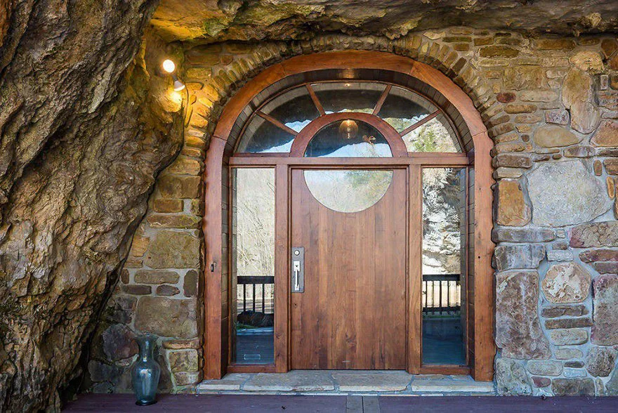 У Штатах продають печерний будинок, і це найрозкішніша кам'яна споруда, яку ви бачили - фото 399572