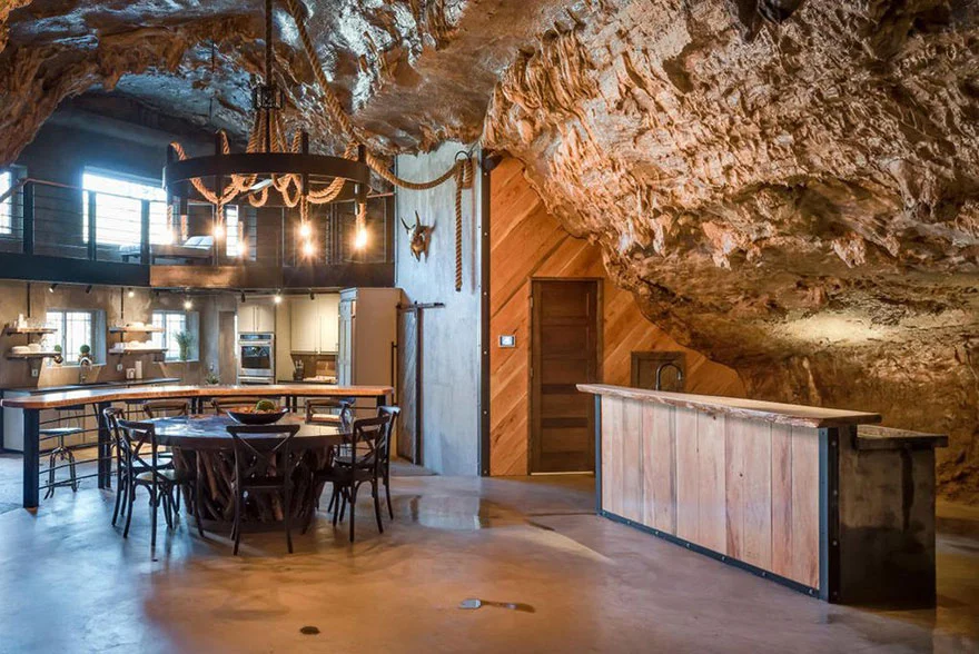 У Штатах продають печерний будинок, і це найрозкішніша кам'яна споруда, яку ви бачили - фото 399576