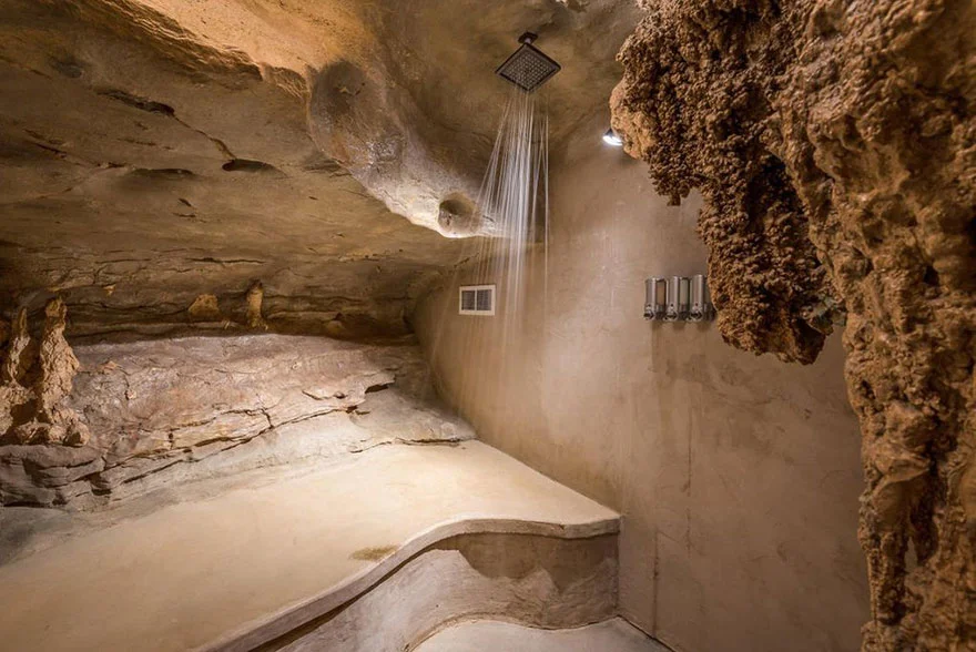 У Штатах продають печерний будинок, і це найрозкішніша кам'яна споруда, яку ви бачили - фото 399578