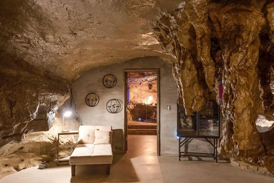 В Штатах продают пещерный дом, и это самое роскошное сооружение, которое вы видели - фото 399580