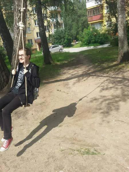 Эти тени отказались выглядеть, как их владельцы, и это странное зрелище - фото 402450