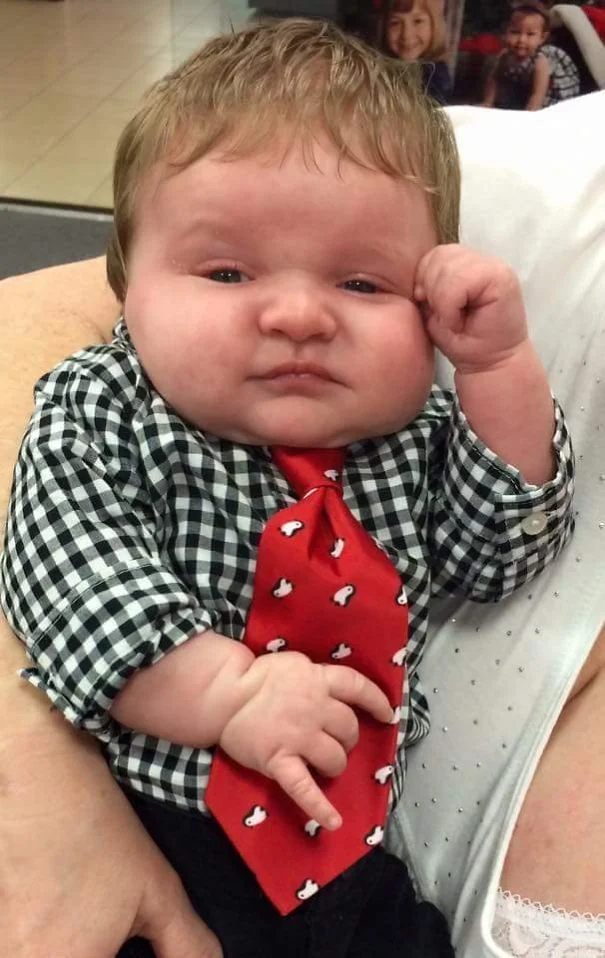 Щасливі батьки показали, що їхні малюки не такі чарівні, як діти з реклами - фото 403702