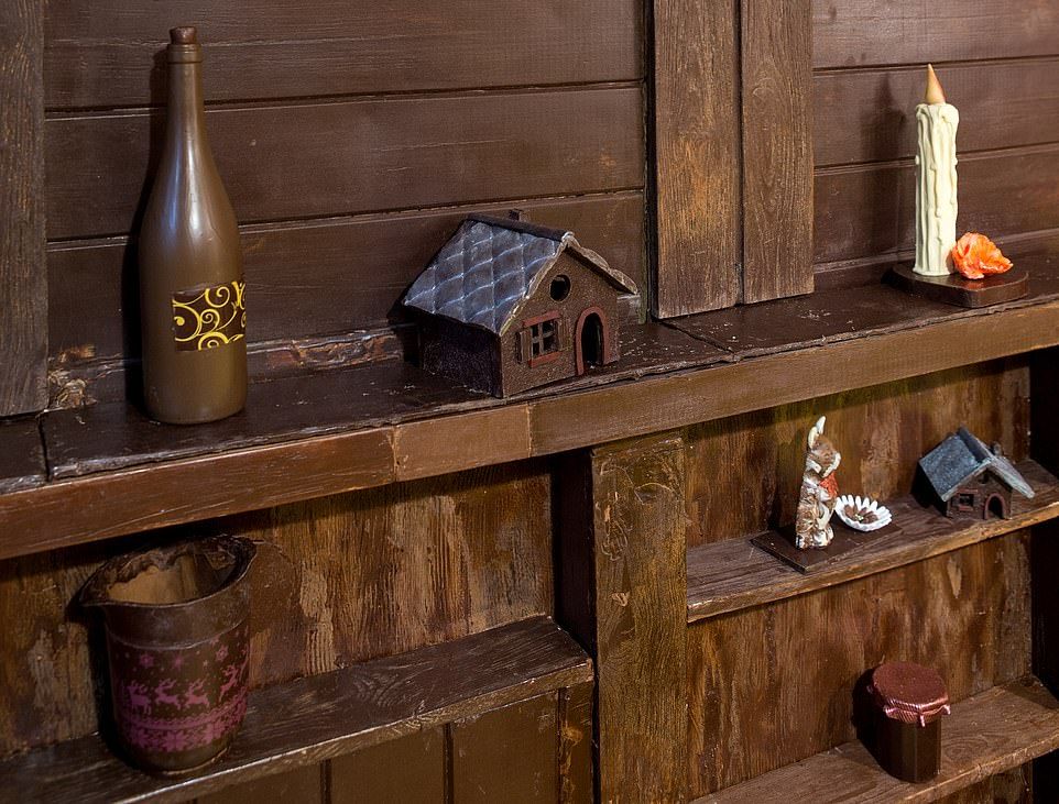 ВозлеПарижа построили дом из шоколада, в котором можно заночевать - фото 404196