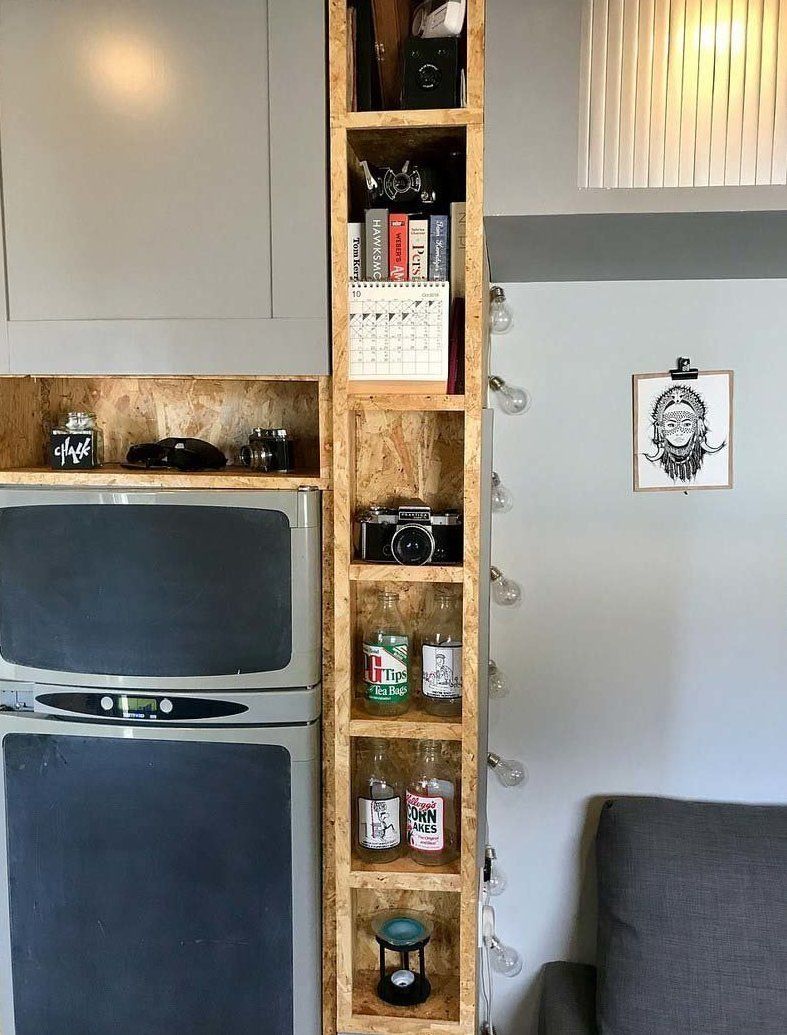 Життя на колесах: пара перетворила фургон на квартиру і так подорожує світом - фото 409447