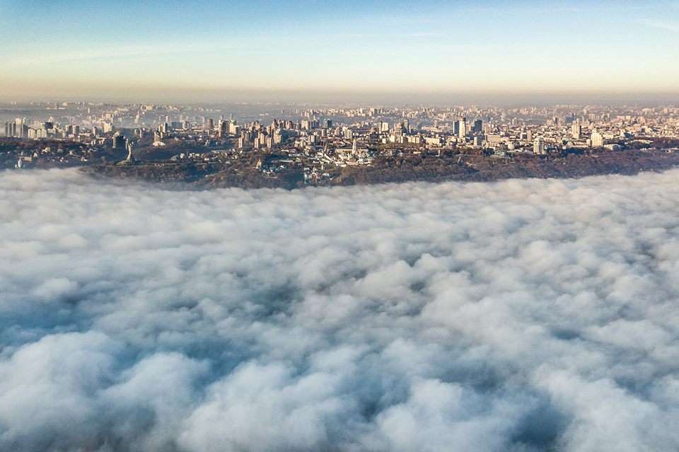 Осенний Киев в тумане: магические фото украинского фотографа - фото 411754
