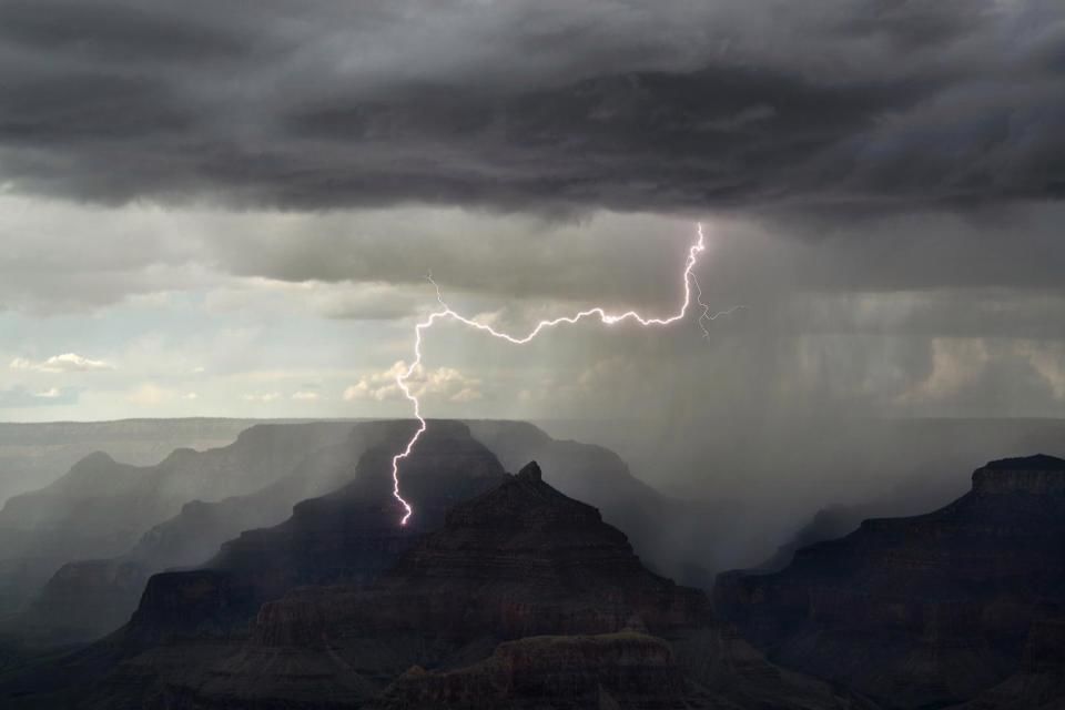 Weather Photographer 2018: у фінал конкурсу потрапив знімок українського фотографа - фото 412570