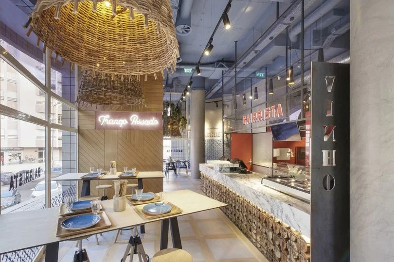 Киевлянин разработал интерьер ресторана в Лиссабоне, и дизайн заведения просто поражает - фото 413903