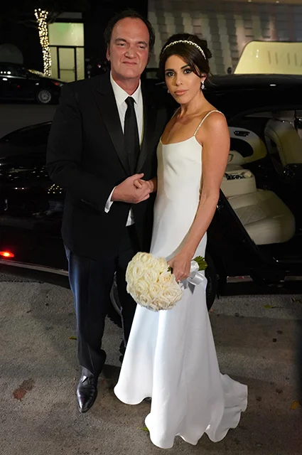 55-річний Квентін Тарантіно вперше одружився з 35-річною моделлю - фото 414040