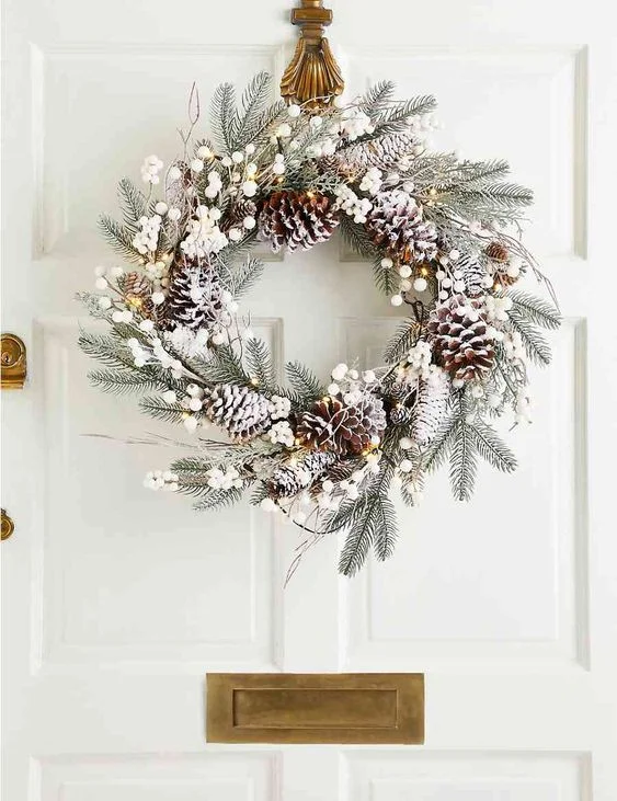 Різдвяні вінки на двері: ідеї, які легко повторити та зробити своїми руками - фото 415675