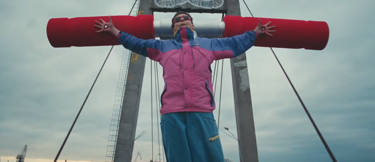 Американский исполнитель Oliver Tree снял шальной клип в Киеве - 415763 Американский исполнитель Oliver Tree снял шальной клип в Киеве - фото 415763