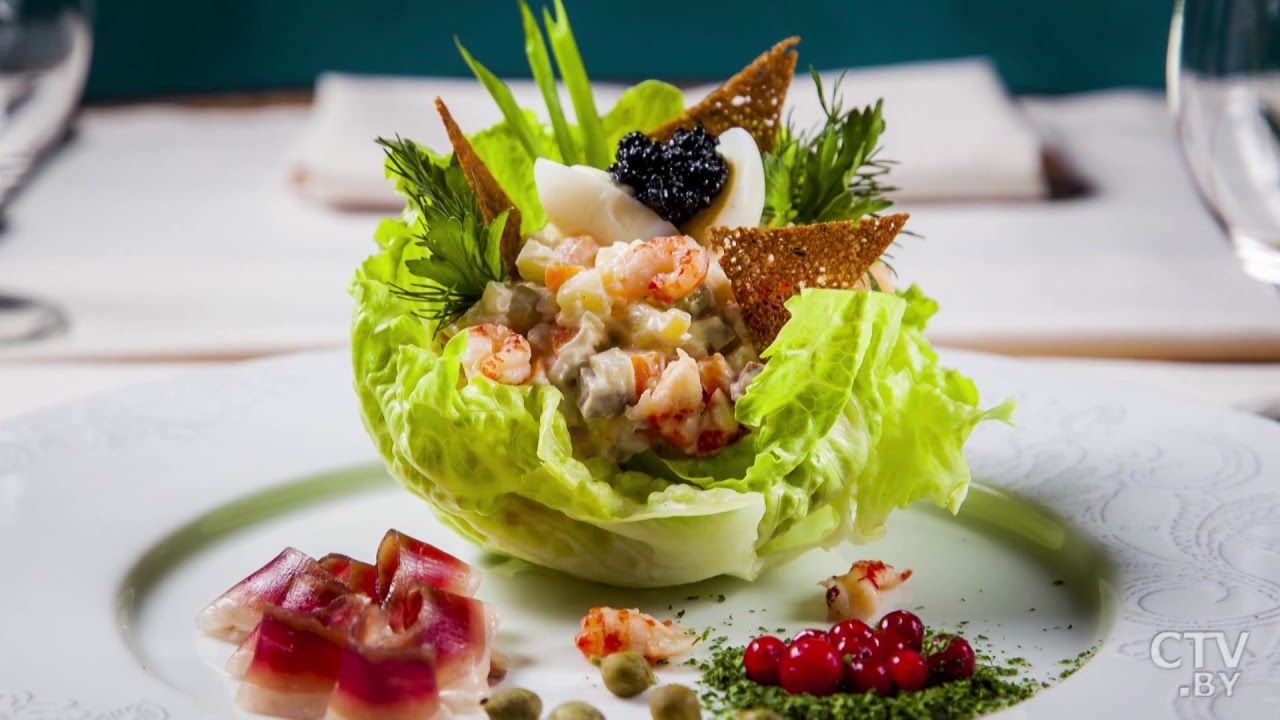 Герой святкового столу: як прикрасити салат Олів'є, щоб здивувати своїх гостей - фото 416274