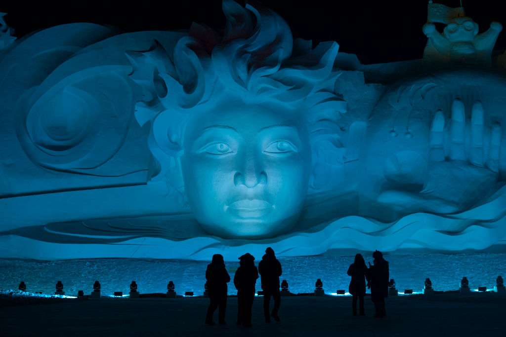 Ледяной мир: фестиваль ледовых скульптур 2019 поразит каждого - фото 417912