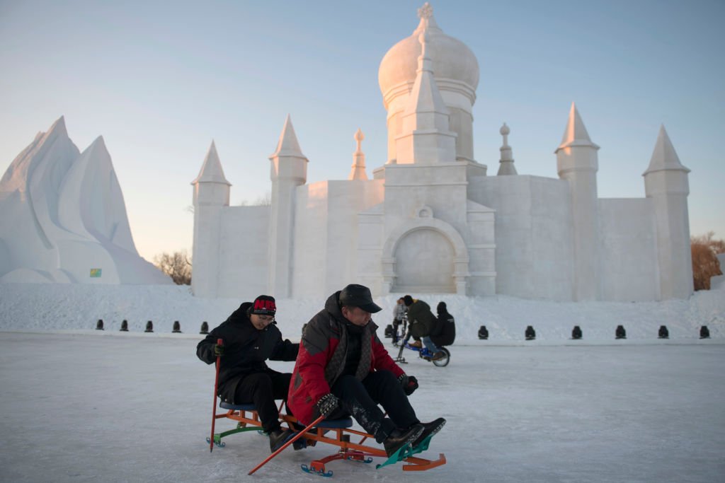 Ледяной мир: фестиваль ледовых скульптур 2019 поразит каждого - фото 417914