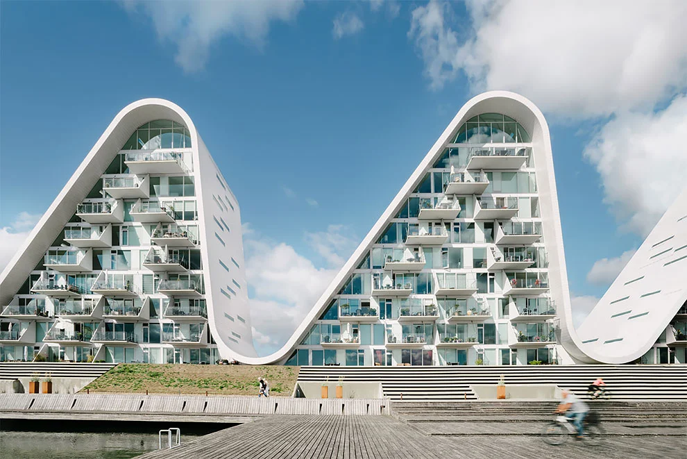 Будинки у формі хвиль - сучасні архітектори ламають усі наші стереотипи про житло - фото 419216